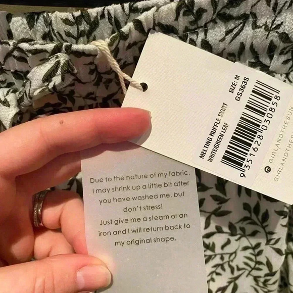 GIRL AND THE SUN MELTING RUFFLE SKIRT WHITE GREEN LEAF NWT SIZE M - Picture 5 of 9